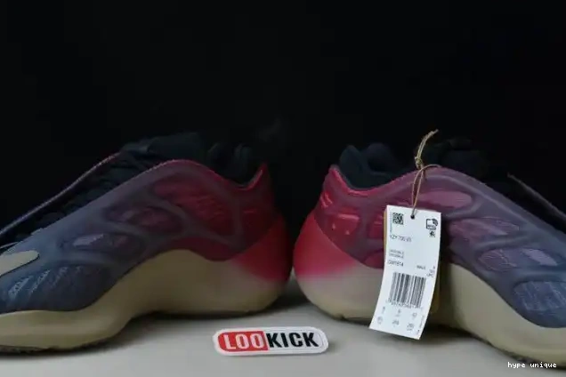 hype Adidas 700 Carbon Yeezy GW1814 Fade V3 0615